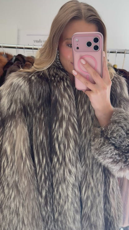 #38 Vintage Silver Saga Fox Jacket Size Small