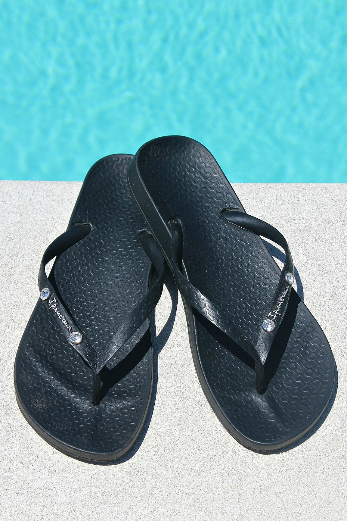 Swarovski Crystal Ipanema Flip Flop - Glitzy Bella