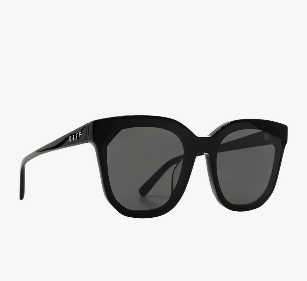 IN STOCK!! DIFF "Gia" Black Oversized Sunglasses