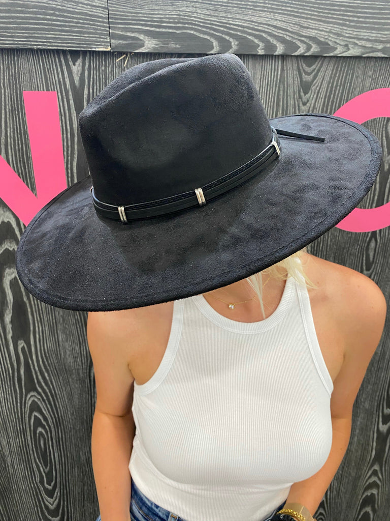 The "Santa Fe" Faux Suede Panama Hat in Black