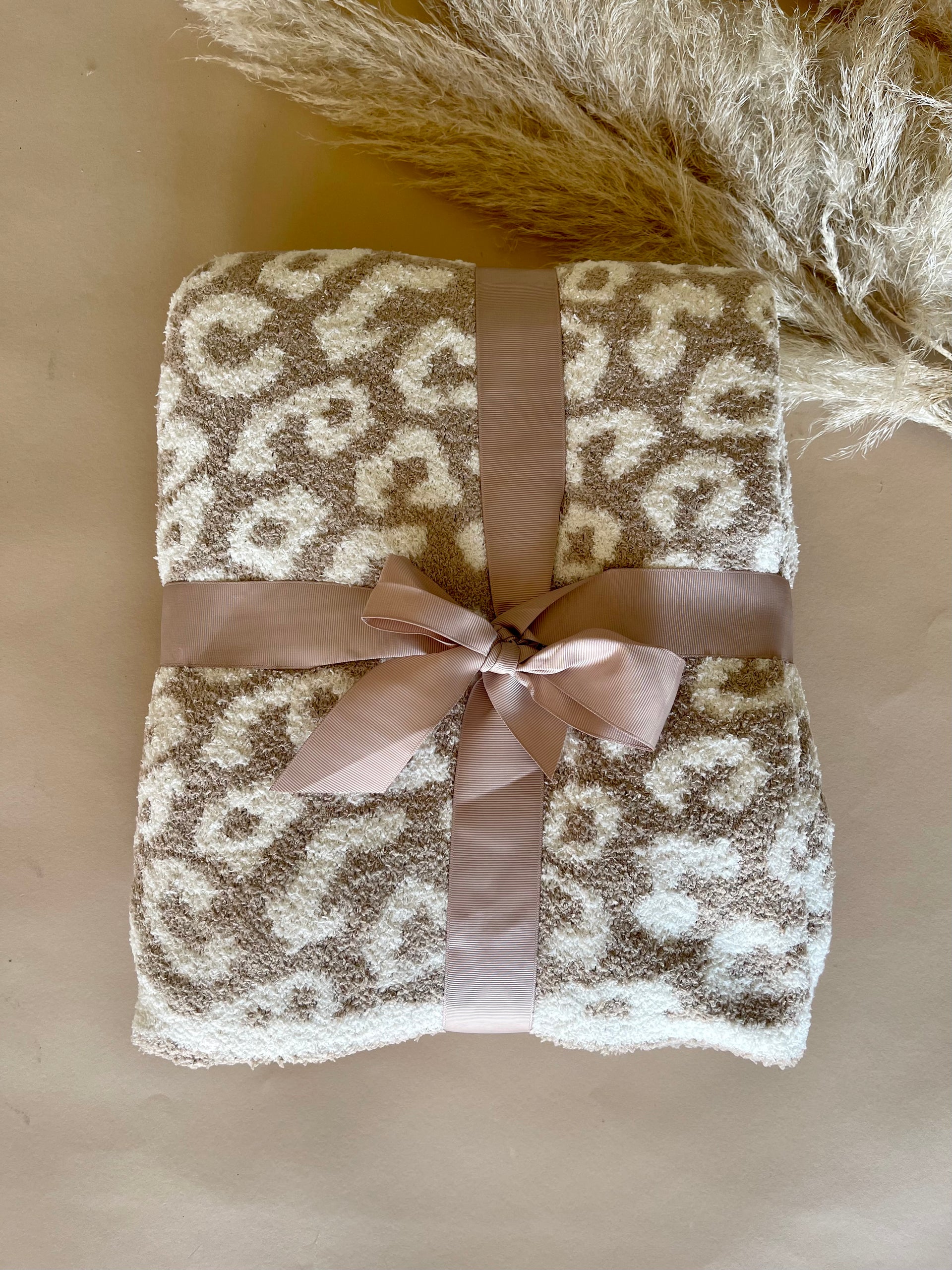 Comfy Luxe "Leopard" Reversible Throw Blanket 3 Colors