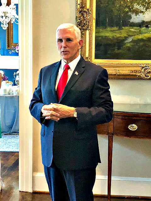 EXCLUSIVE "First Lady's Luncheon" Swarovski Crystal Drop Earrings - Glitzy Bella